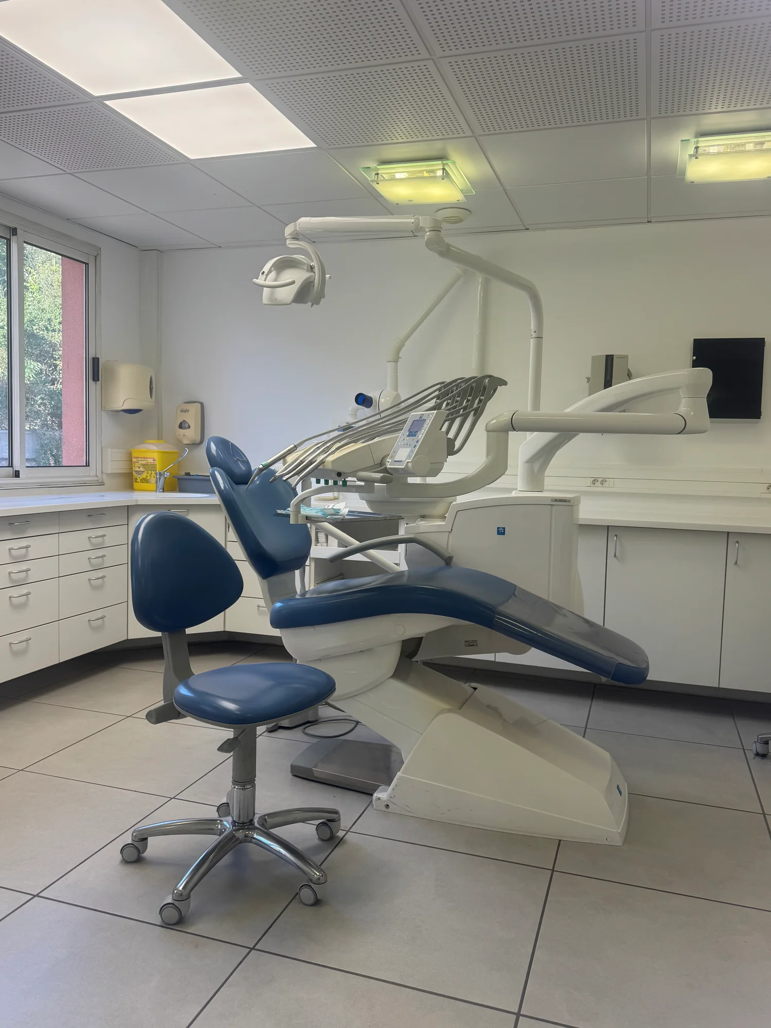 Salle de soins équipée du Cabinet Dentaire Digne