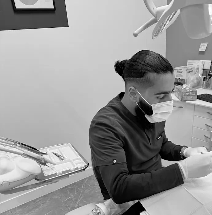 Dr Fadi Al Bacha, chirurgien-dentiste au Cabinet Dentaire Digne